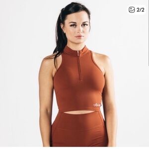 Alphalete pulse tank crop top medium